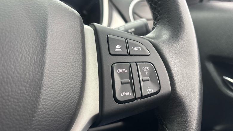 Suzuki Vitara 1.4 Boosterjet 48V Hybrid SZ5 5dr Petrol Estate